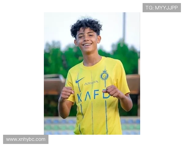 C罗15岁儿子赴皇马试训展才华